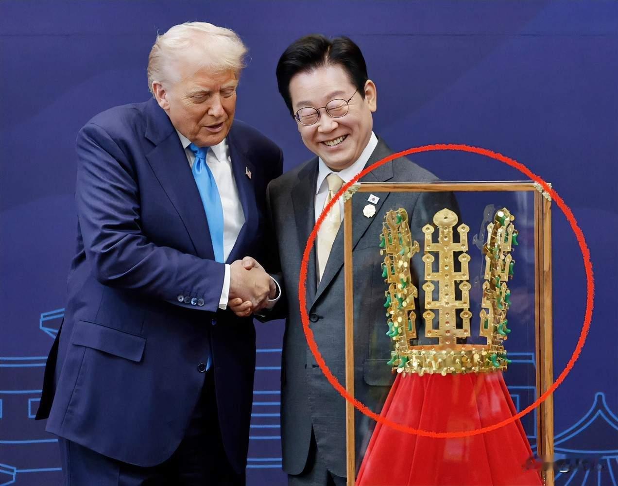 李在明送特朗普的礼物，真是绝绝子啊！特朗普一直有这个野心，甚至想过修宪继续竞