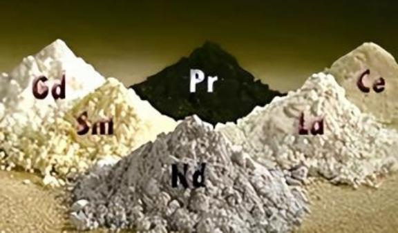 “稀土战”就是阳谋，争的就是时间，专家估计，老美解决替代需要5-10年，考虑到
