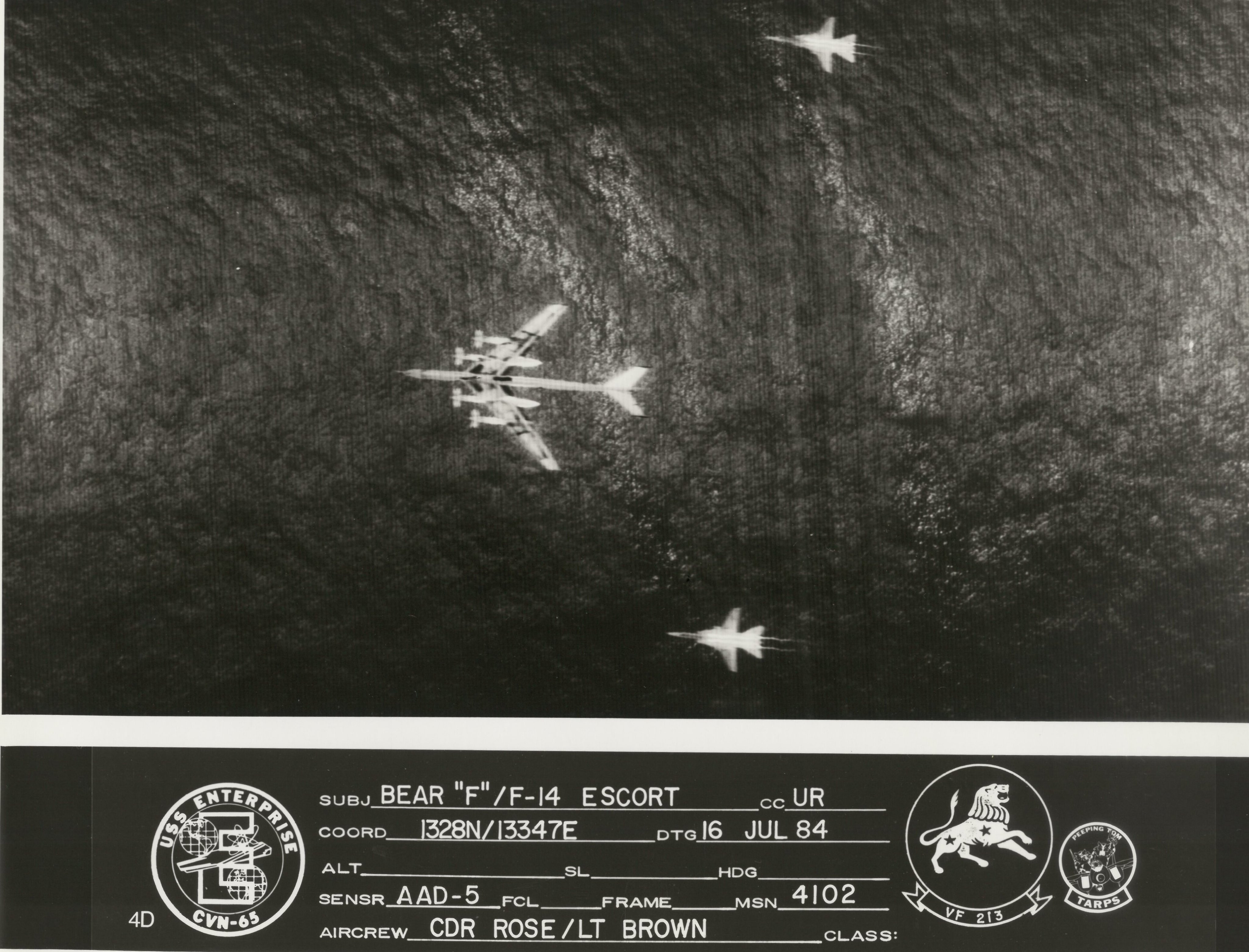 猫宁。TARPS吊舱拍摄，F-14大猫拦截伴飞TU-95​​​
