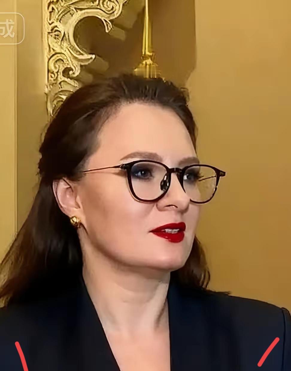 快讯!快讯!乌克兰总理传出消息10月24日,乌克兰总理斯维里坚科通过官方社