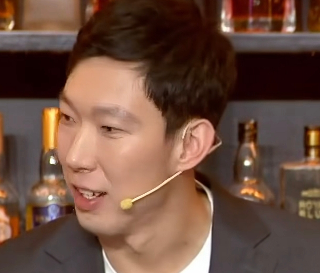 力挺郭导！周琦解释为何集训两个月:“其实，集训这么久，压根儿跟郭导没什么关系！”“三从一大原则，即从