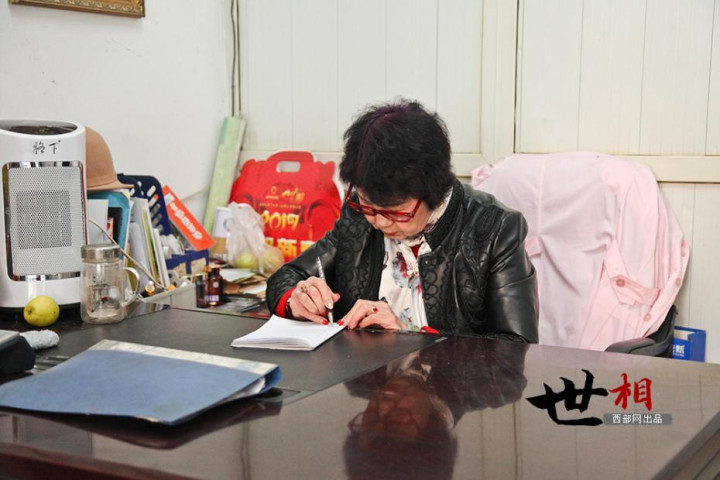 转:81岁老太吴胜明的彪悍人生:曾因走私入狱 如今再成千万富翁(组图) - 孟宪民 - 书法家孟宪民的博客 转:81岁老太吴胜明的彪悍人生:曾因走私入狱 如今再成千万富翁(组图) - 孟宪民 - 书法家孟宪民的博客