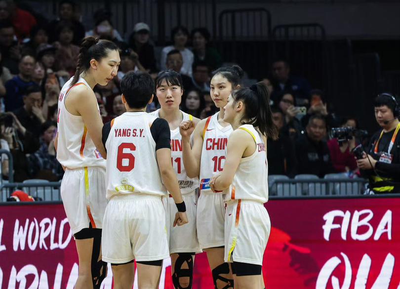 两大wnba主力球员一场比赛合计拿了9分，宫鲁鸣的阳谋被看透了。中国女篮10分