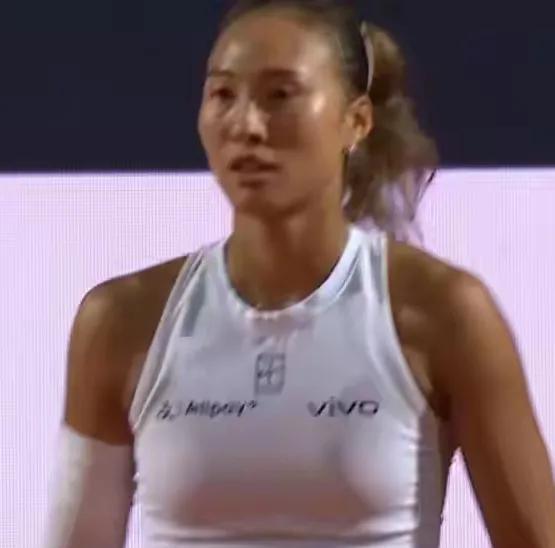 罗马大师赛女单半决赛最新战报我国一姐郑钦文#郑钦文#第一盘抢7不敌美国一姐高