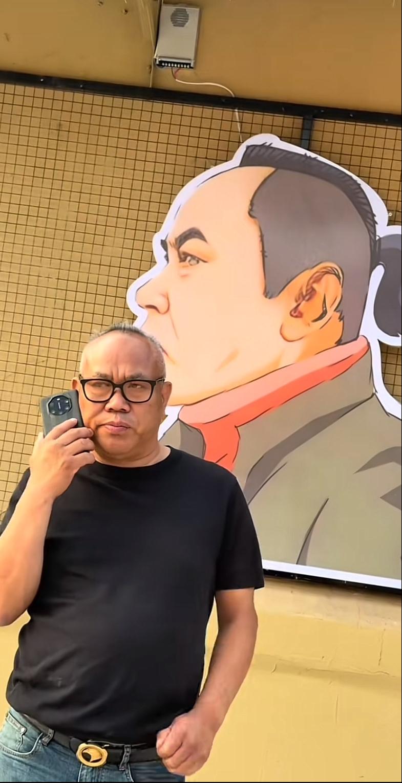 沛县团队小辫哥，倒霉透顶啊！他的大排档正准备这两天开业呢，结果无锡光哥的父亲去世