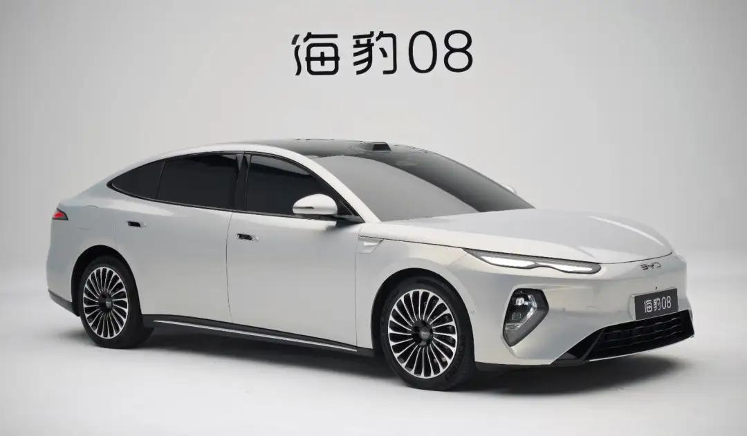 比亚迪2026年连续4个月逐月销量：（3-6月，官方集团总销量）3月：30