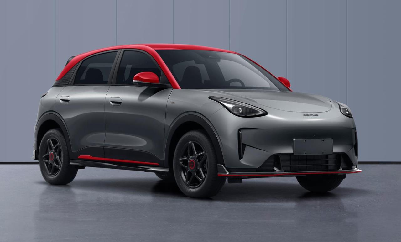 吉利星愿全新撞色配色正式申报，第一眼看到申报图，我就忍不住笑了：这方方正正的车头