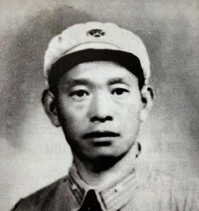 1943年，八路军电台台长刘长生，兴高采烈的去找组织申请结婚。可是组织并没有答应
