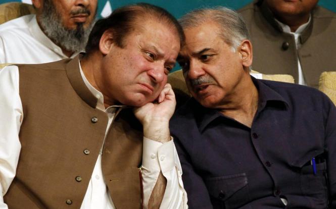 巴基斯坦政坛这几天的气氛，静得有些诡异，就像暴风雨砸下来前的那个瞬间。表面上