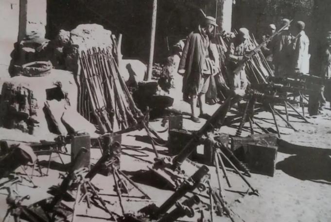 1941年，八路军独立营长叛变，侦察科长知道后就去劝阻，进村后，他感觉不对劲，就
