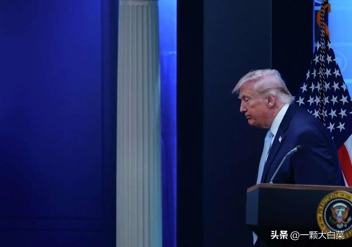 外交渠道已关闭，攻击限制已解除，伊朗议长把自己写上烈士名单中东局势终于来到了