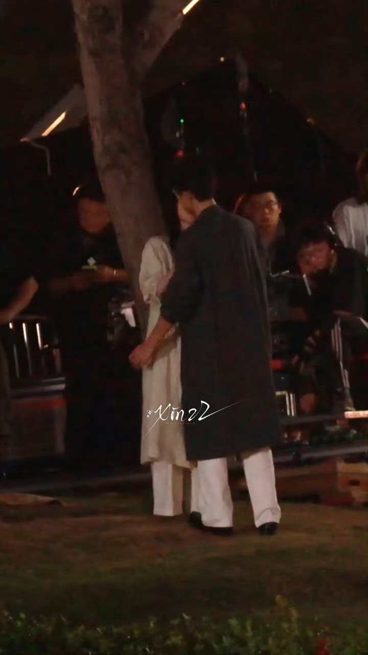 李现张婧仪新剧雾里青吻戏李现张婧仪新剧雾里青吻戏路透李现张婧仪新剧雾里青吻戏
