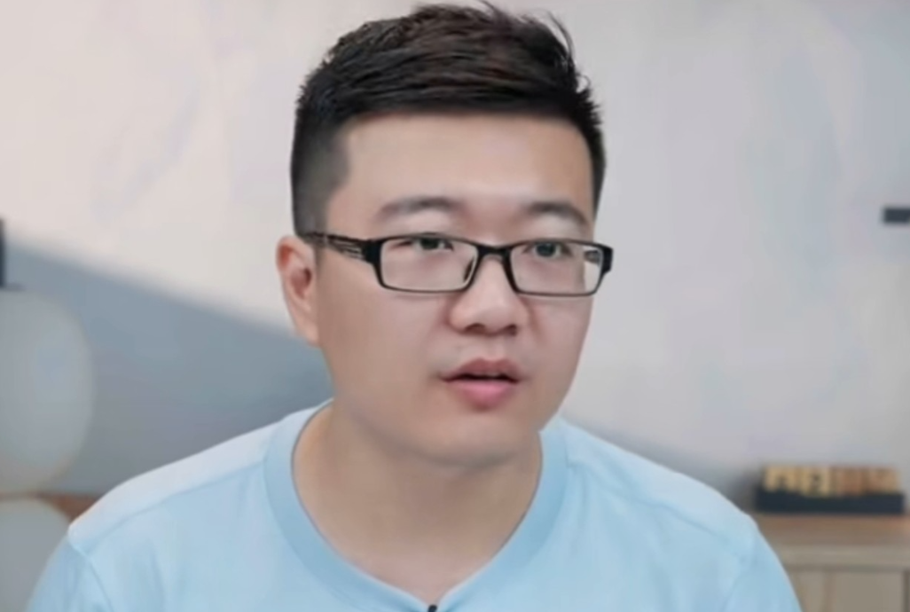 莎莎和鳗鱼28年之后为何不会退役呢？莱维说完理由，我竟然听出了无奈！他说：如果莎莎和鳗鱼退役，谁来扛