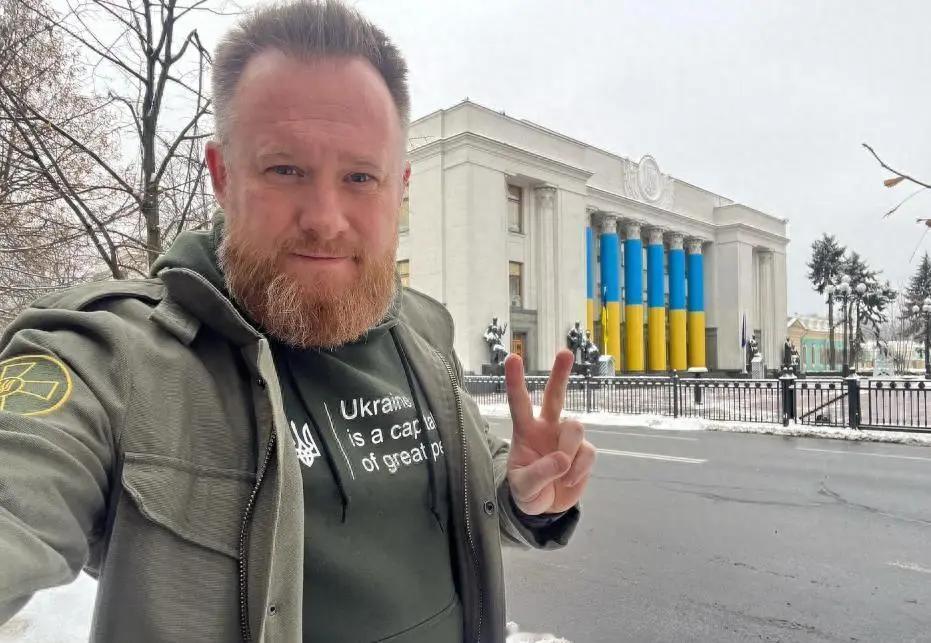逻辑彻底讲不通！拿战争当借口免掉全部外债，乌克兰究竟打的什么算盘？7月1
