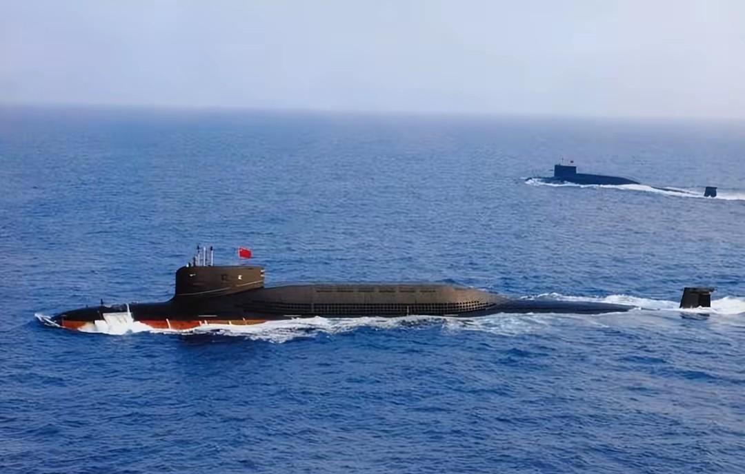 目前中国军事力量的短板：1、战略核潜艇跟美俄有差距2、战略轰炸机跟美俄有差距
