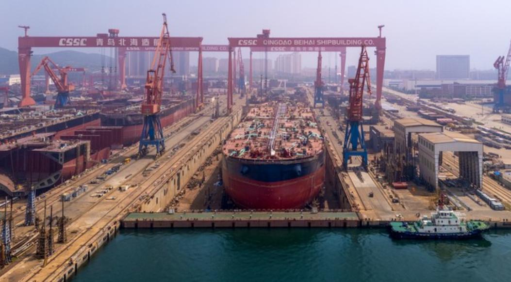 40艘大单直接砸向中国，年初韩国造船业拿到了全球62%的订单，韩媒马上狂欢，还扬