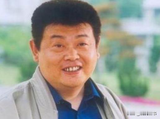 2005年，演员傅彪患上癌症，冯小刚给了200万，张国立给了40万，然