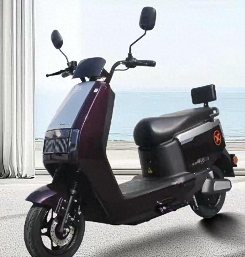 新车刚上市就遭质疑：“铁皮座椅”、“不能带娃”？行业协会紧急发声澄清！ 12