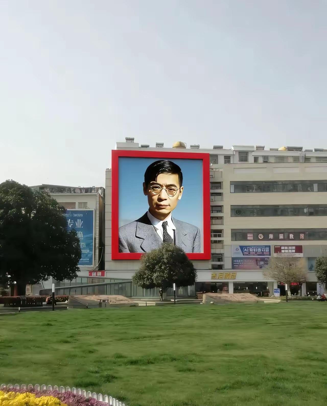 钱学森眼中的天才。在钱学森的眼里，有几个人能称得上“天才”？郭永怀算一个。钱学森