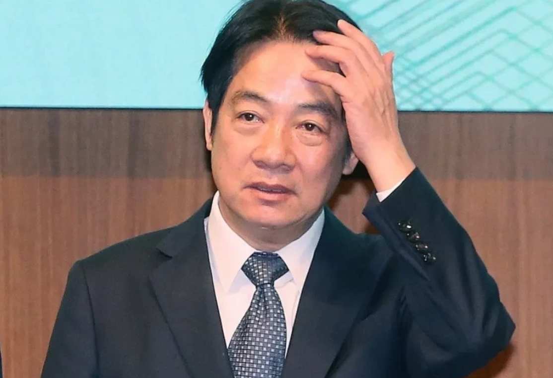 赖清德刚识时务的收回“两国论”之后，没想到民进党当局又收紧两岸交流的口子了！5月