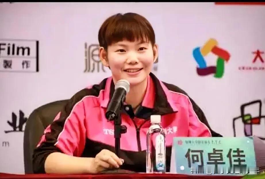 萨格勒布女双半决赛：何卓佳刘炜珊VS张本美和大藤沙月。中国组合有一个良好的开