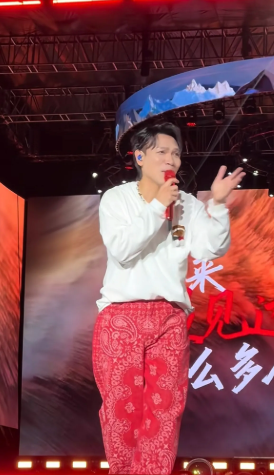 别造谣了，两个角度看清歌手杨宗纬坠落究竟咋回事。从正面看，杨