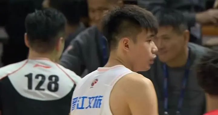 杨曦皓1换1交易徐杰？生涯最强一战成广东内线答案