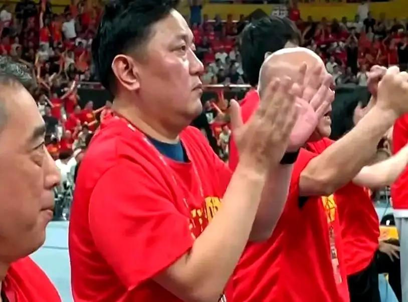 浙江本地企业那么多有“米”的，大厂林立，为什么就没有人愿意接盘广厦俱乐部呢？可能