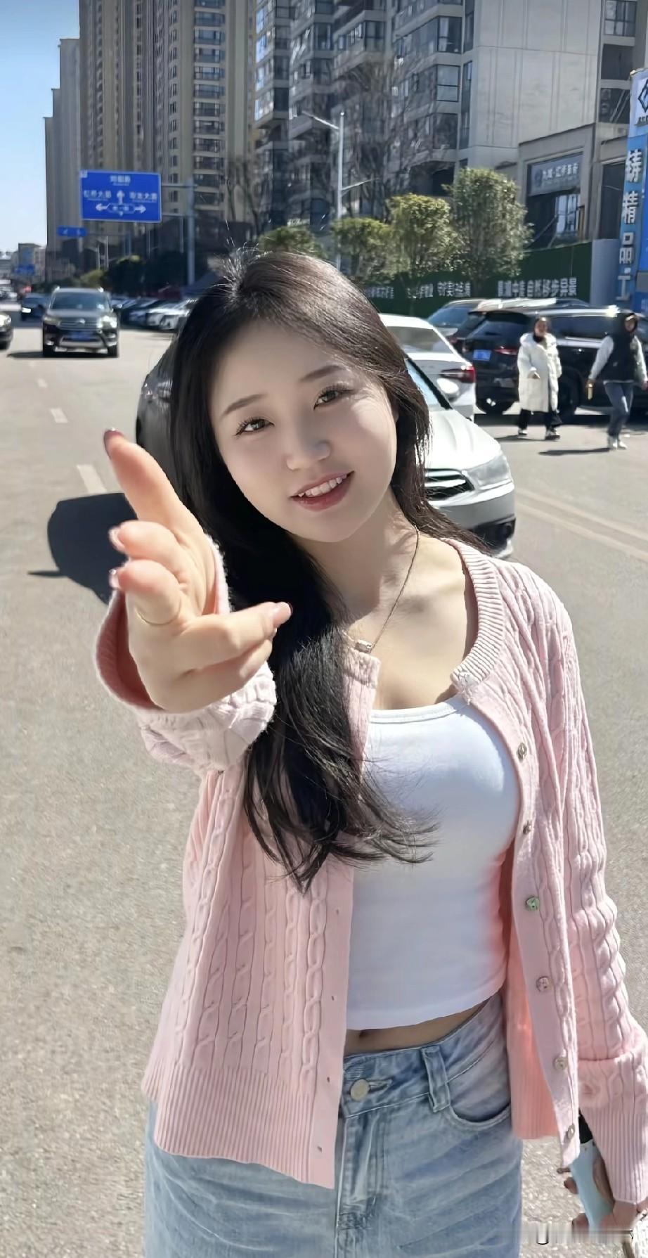 元气满满的一天，从微笑开始！