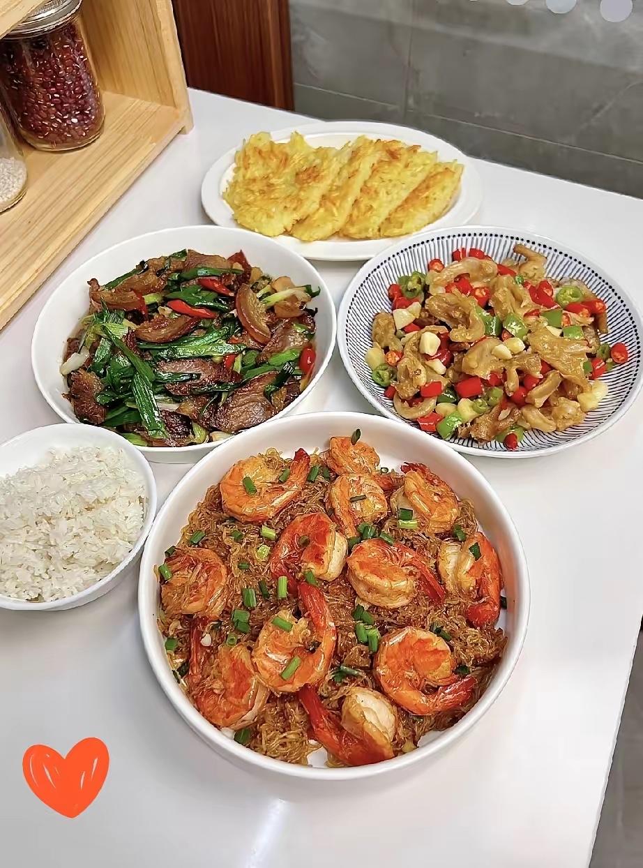 二婚没结婚没定亲他让我过年跟他去过2025年腊月，我35岁的闺蜜，离婚三