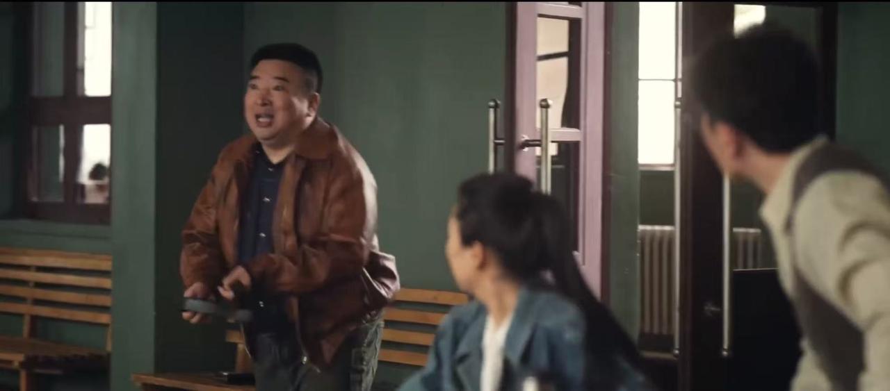 《主角》里面刘红兵才是真男人啊！易青娥遇到事，他是真的上！翠翠老公上剧团