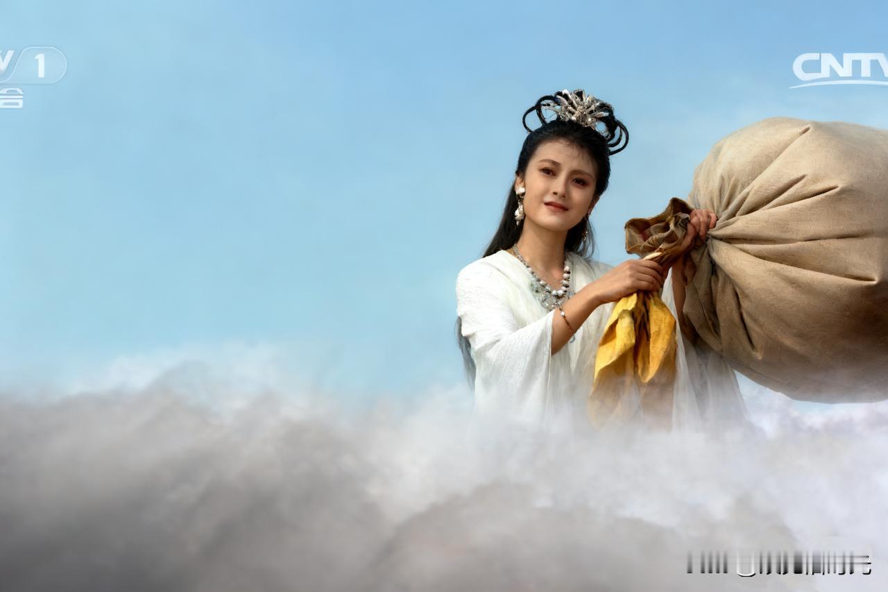 有网友看了《西游记》后，提出了一个问题。风婆婆到底经历了什么？原本仙气飘飘，