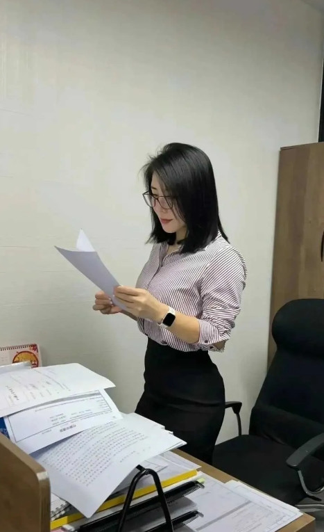 新来的领导，是不是很有气质