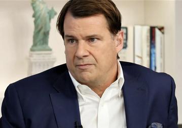 美国汽车巨头亲口承认：挡不住了！福特CEO给中国车企入关倒计时，5到10