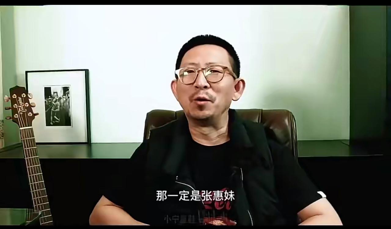 丁太升最喜欢的歌手原来是张惠妹。他的视屏里夸了不止一次了。不仅是唱功技巧还是