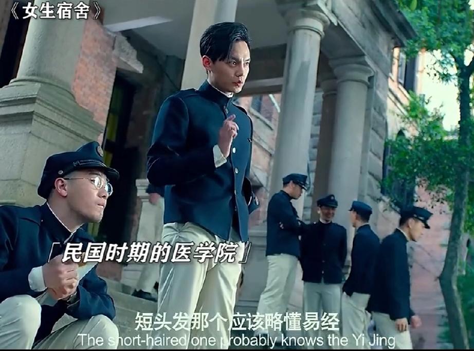 尹正成毅花美男时期这么搞笑的嘛两人不仅一起拍悬疑电影，还一起改名字，关键是给