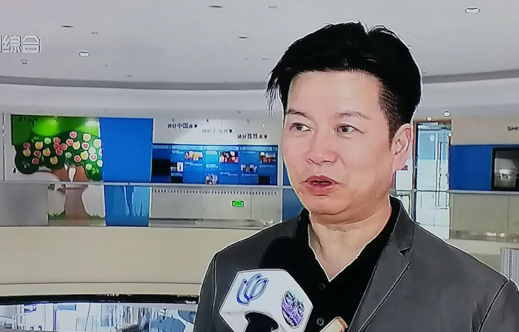 上海越剧尹派小生赵志刚先生，今年63岁了，较老早样貌风流、扮相登样的巅峰期，虽有
