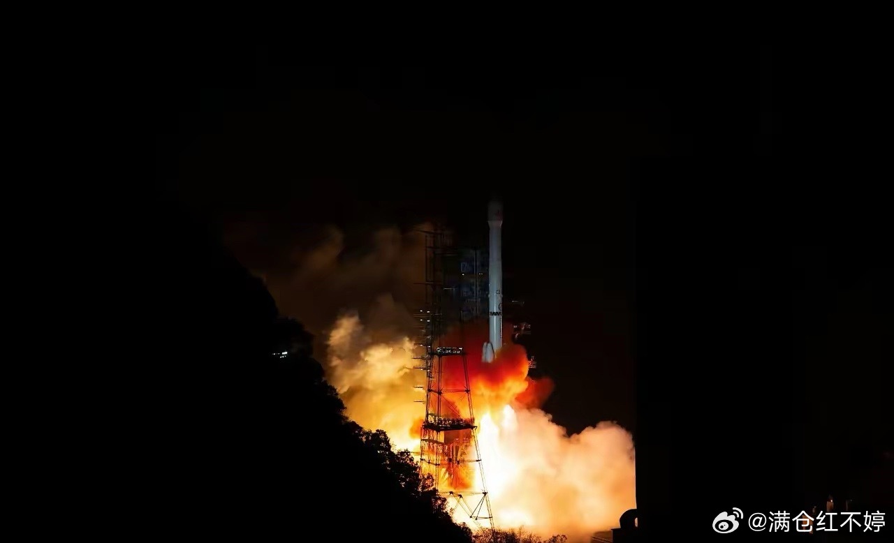 年度发射完美收官！长三乙送风云四号03星入轨今天凌晨，长征三号乙运载火箭在西昌发