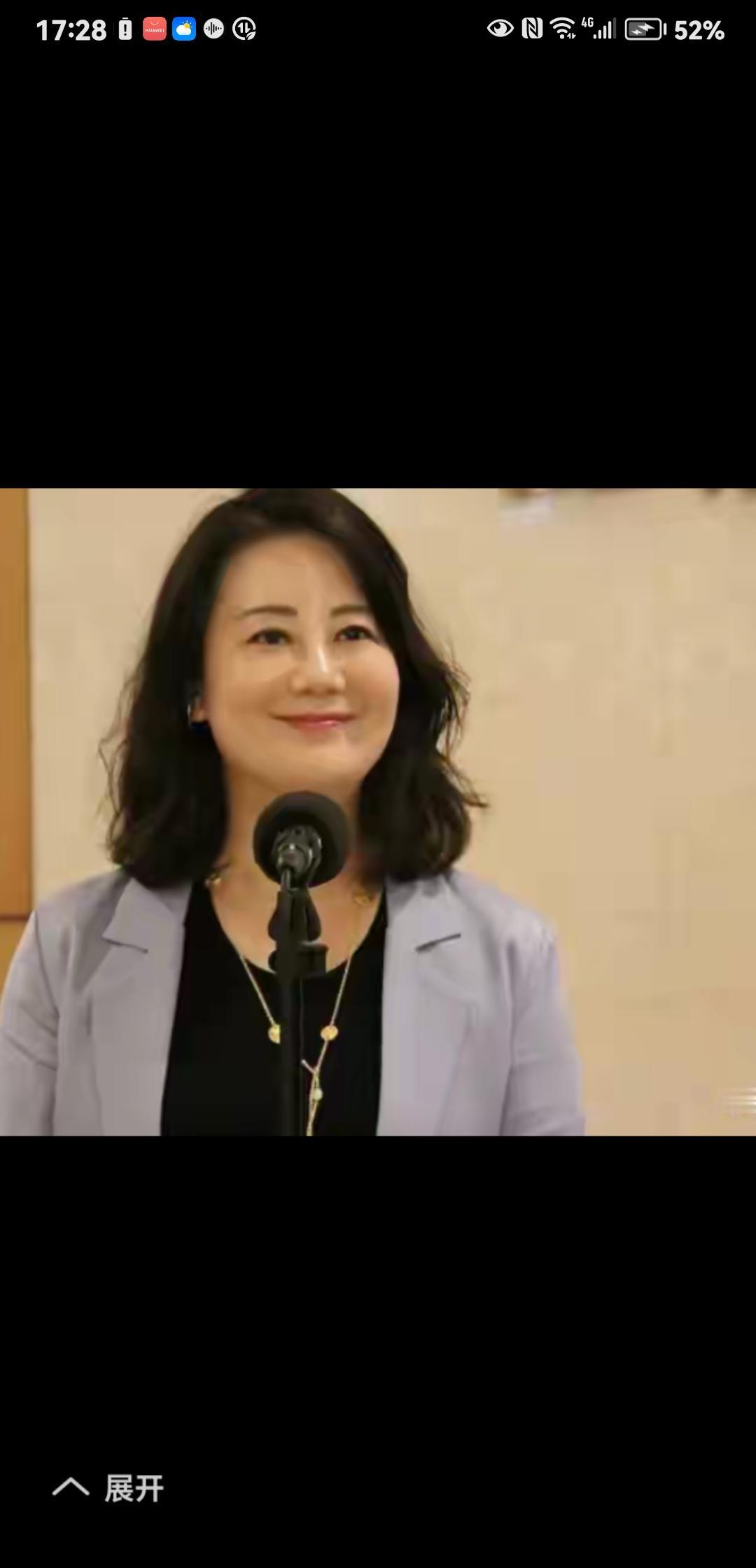 女人遇上真爱就弱智，女人有了权欲最蝎毒。吴思瑶竟向她的义父，摇揺欲坠的柯建铭背后