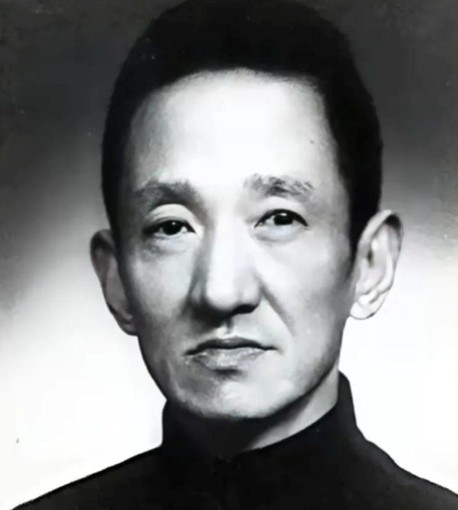 1947年，陈布雷的女儿女婿被捕，蒋介石找陈布雷谈话，询问他对此事的想法。陈布雷