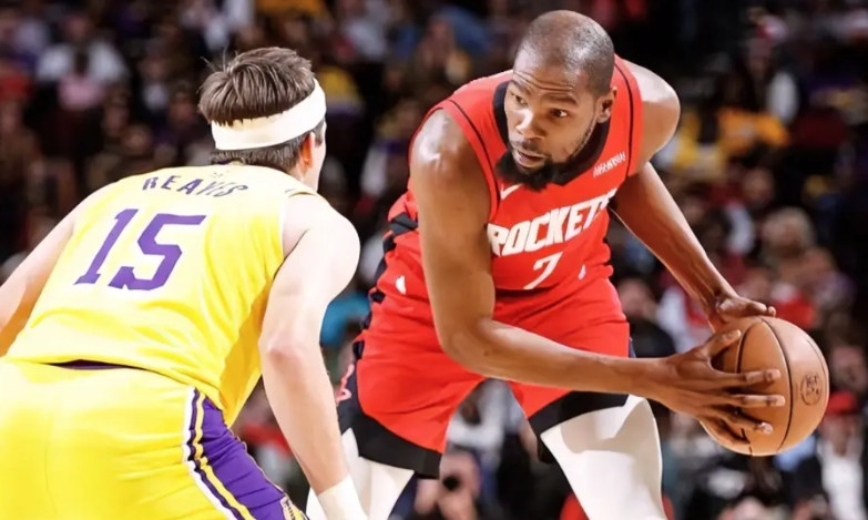 一场“抽象”的比赛，只不过火箭更丑陋一点。1，双方的第四节简直有辱NBA的职