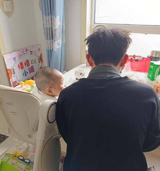 儿子成功上岸后，我这腰杆子彻底硬了，忍不住跟二婚老公凡尔赛。昨晚直接怼他：我三个