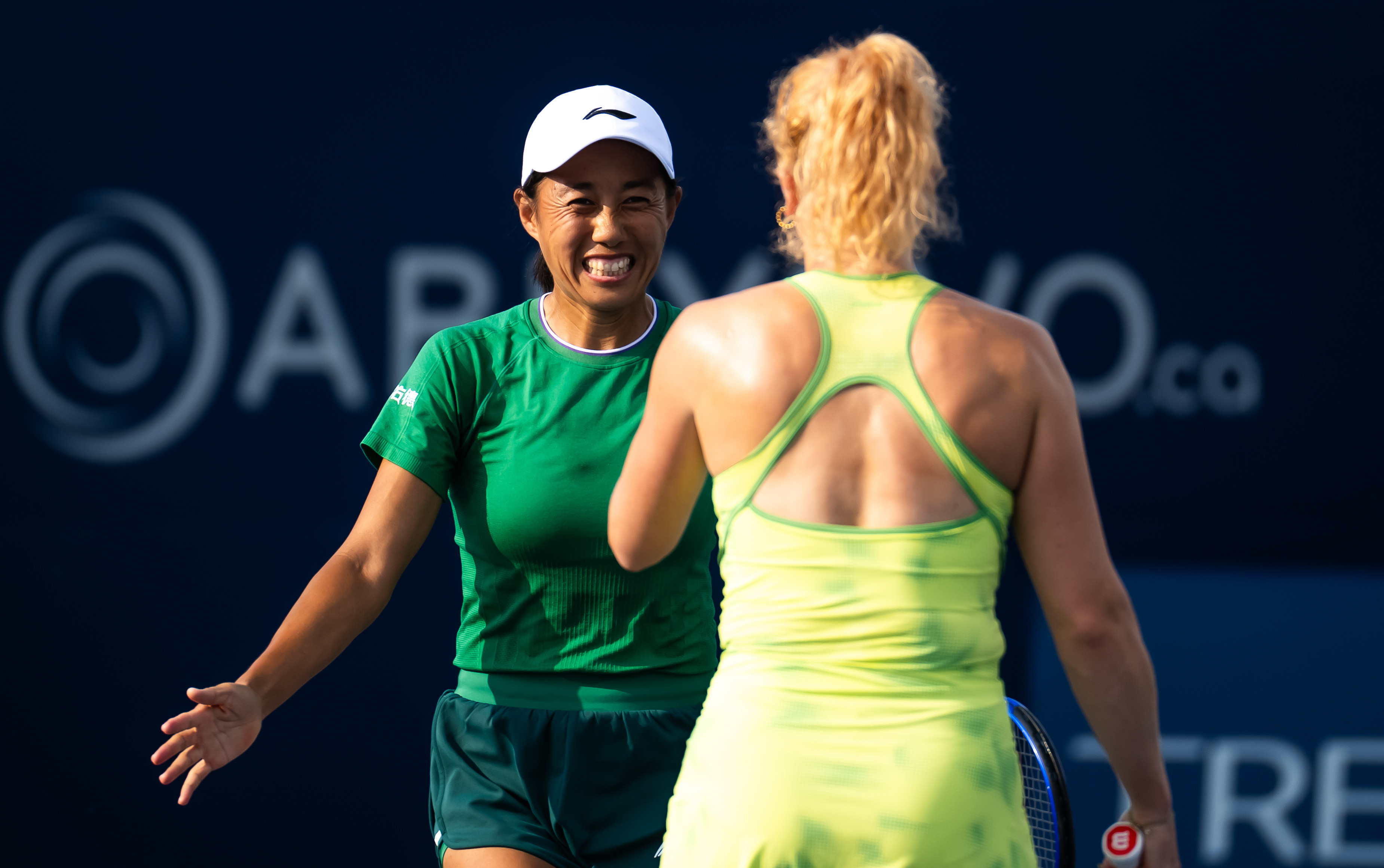 张帅组合挺进四强💪WTA1000多伦多站双打1/4决赛，头号种子张帅/西尼亚科