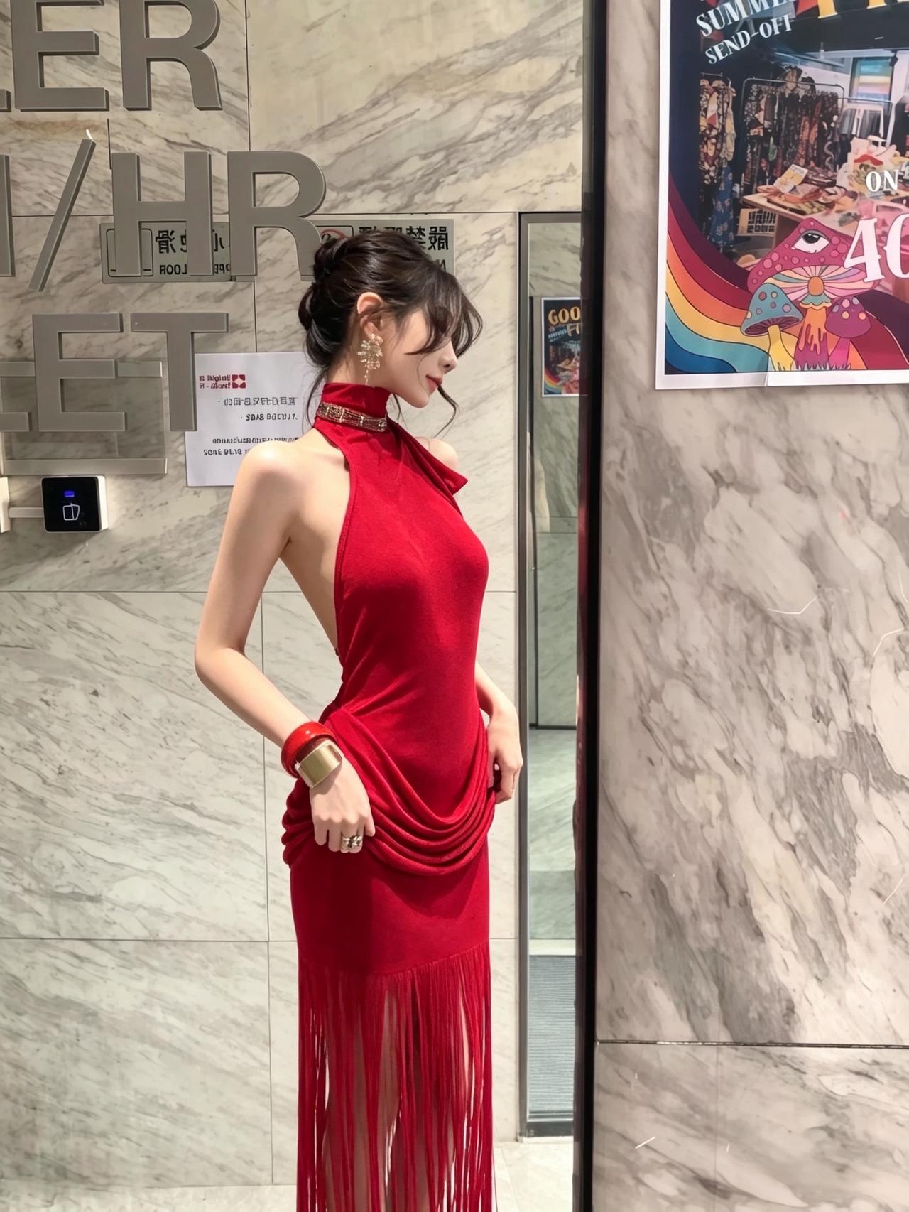 穿搭的尽头是御姐红裙的正确打开方式高级感拿捏到位穿搭让魅力翻倍魅系穿搭