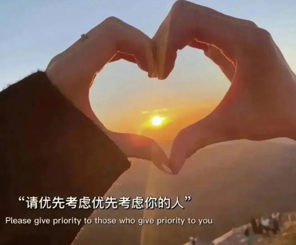 每次回婆家过年，我带的饰品都会莫名其妙的丢失。为此，今年我特地把手上昂贵的玉