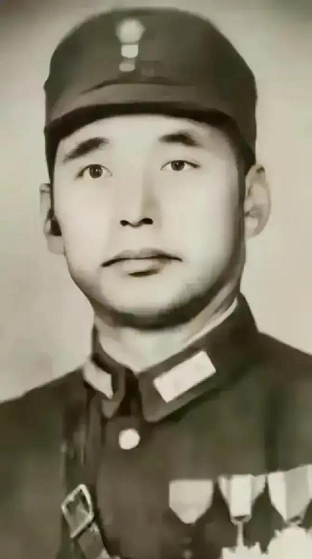 陈毅派人来谈，条件并不差，五十九军、七十七军的番号可以保留，官兵不拆散，补给按解