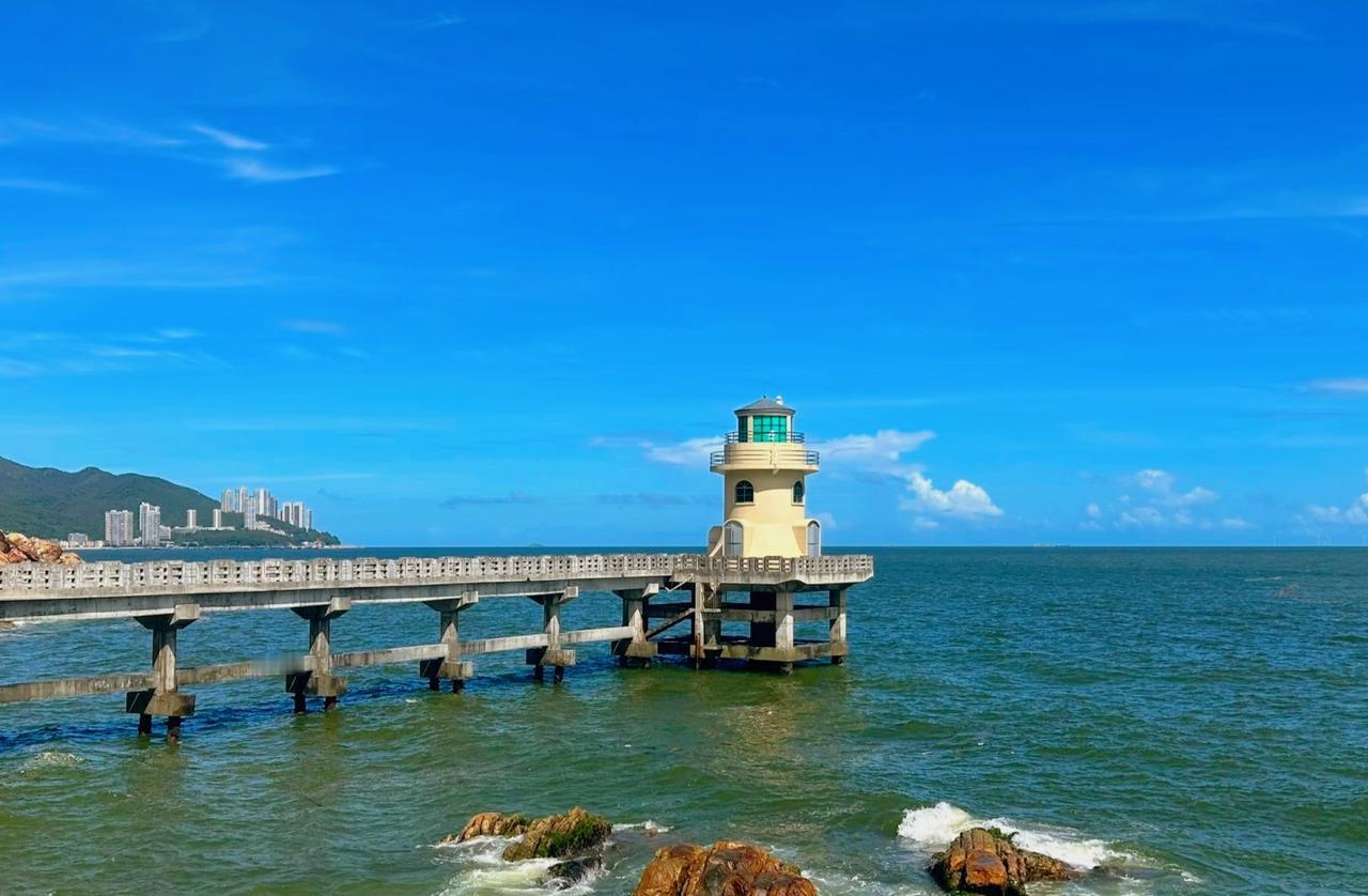 姑姑教的江湖规矩：混社会别太实在亲疏有界，人情知秤塑料亲戚，宜远观不宜同游