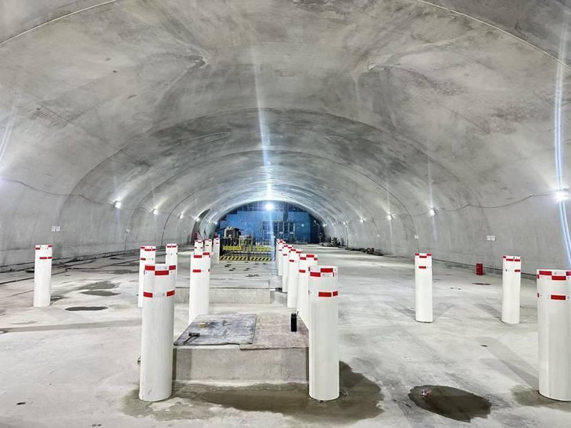 青岛地铁挖到地下20层楼深竟为居民开“小饭桌”！57米深处工人吃上热乎饭，爆破噪