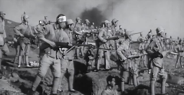 1952年11月底，上甘岭战役结束。在欢庆胜利的同时，15军军长秦基伟心情又十分