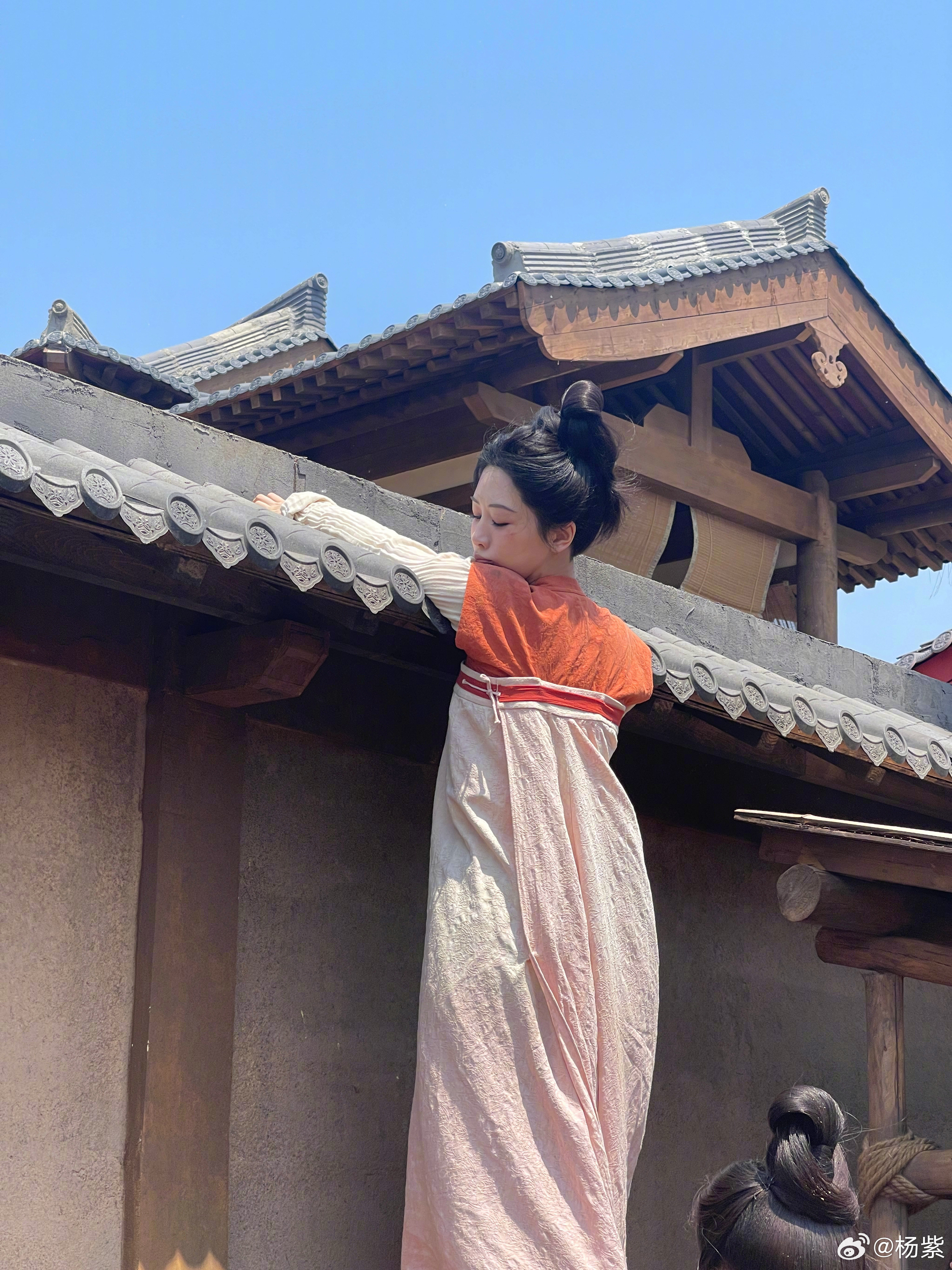 杨紫小piu合照杨紫在复制粘贴的时代，你是手写的诗